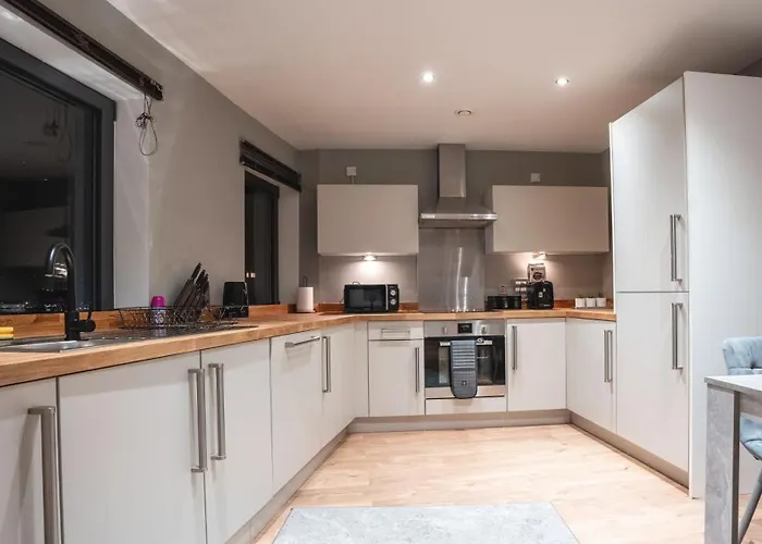 River View - Triplex Penthouse - Sleeps 14 *