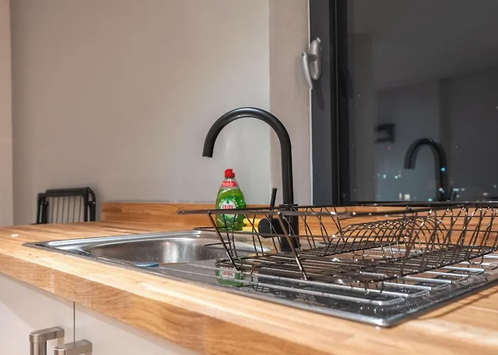 River View - Triplex Penthouse - Sleeps 14 *