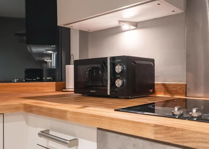 River View - Triplex Penthouse - Sleeps 14