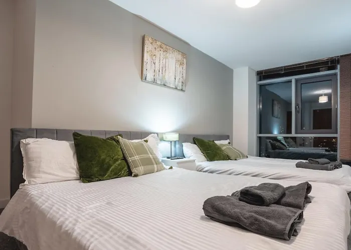 River View - Triplex Penthouse - Sleeps 14