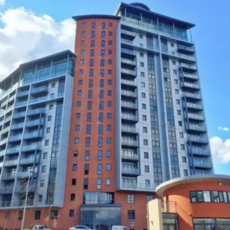 River View - Triplex Penthouse - Sleeps 14 Apartmán *