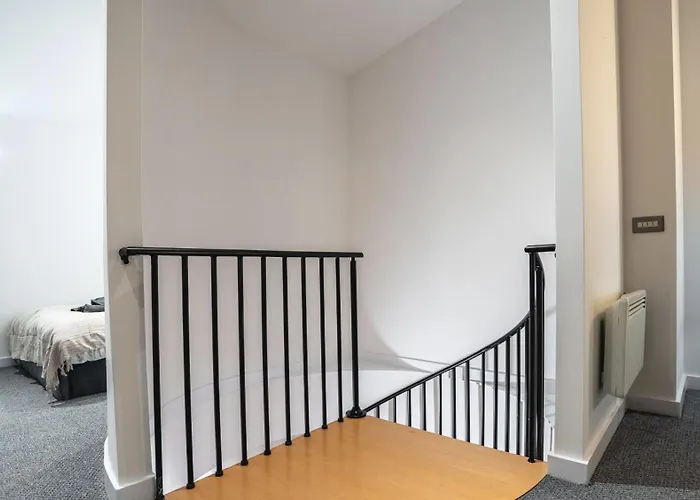 River View - Triplex Penthouse - Sleeps 14