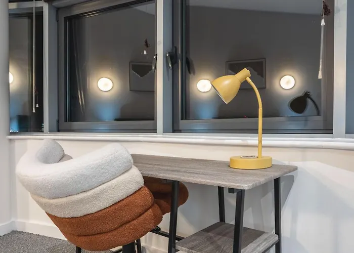 Apartment River View - Triplex Penthouse - Sleeps 14